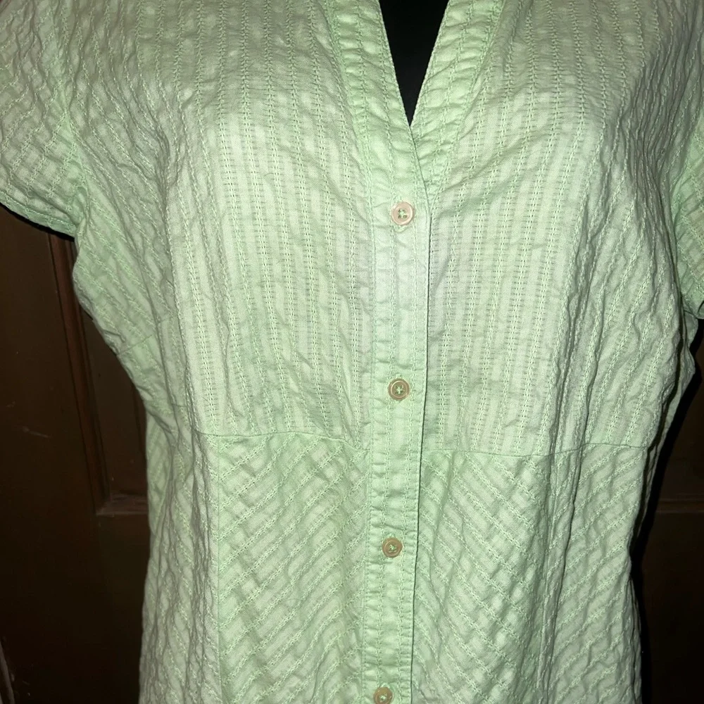 3/$15 Sonoma Green Textured Button Down Short Sleeve Top Size L - Picture 6 of 8